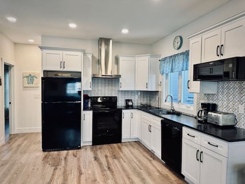 Spacious 3-Bedroom Home in Myrtle Beach