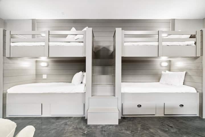 Anpassade inbyggda våningssängar - med plats för 4 - Twin över Twin
