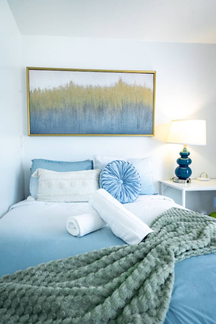 Спална соба 3 - 1 воздушен душек, еден брачен кревет (широк 150-179 см)