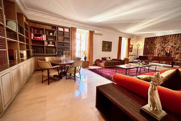Iconic Apartment in Gran Via gallery image 2
