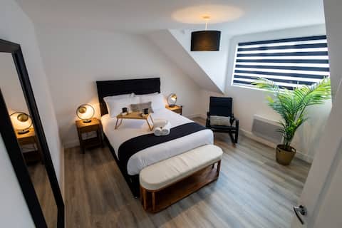 London/Watford Quality Stay | 3-Bedroom For 8