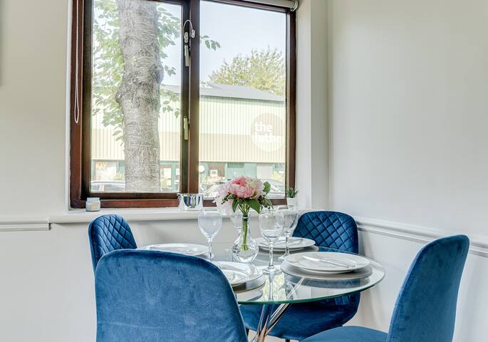 Canada Water 2-Beds, Sleeps 6, WiFi, Free Parking gallery image 2