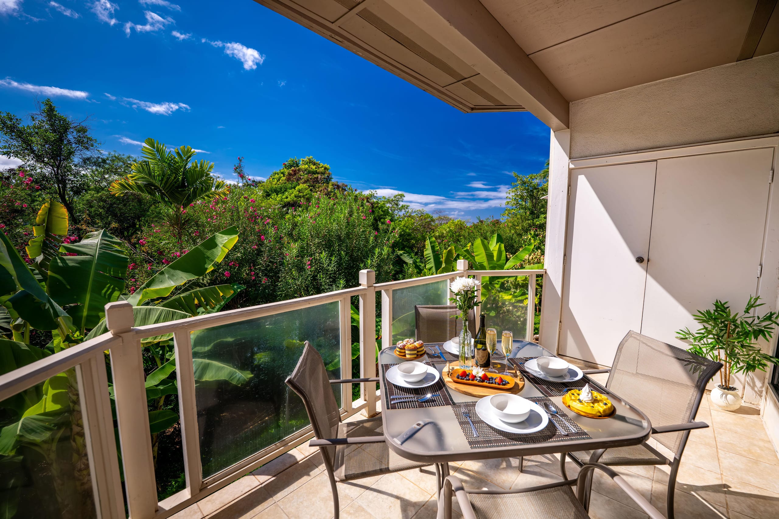 Condo in Wailea · ★5.0 · 2 bedrooms · 3 beds · 2 private baths - Image 5