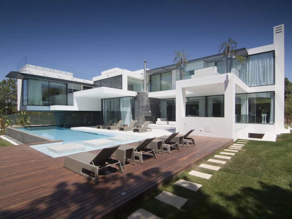 Phenomenal Algarve Villa | Villa Flowerscape | 4. 4