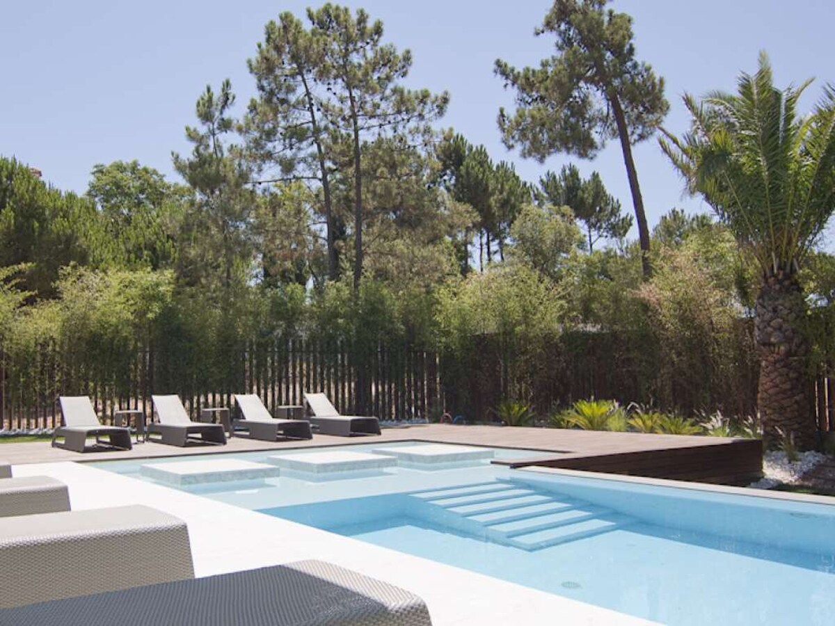 Phenomenal Algarve Villa | Villa Flowerscape | 4. 3