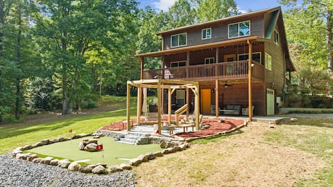 Successful Airbnb property: Cabin At The Lake-Hot Tub,Pet Friendly, Game room in Morganton