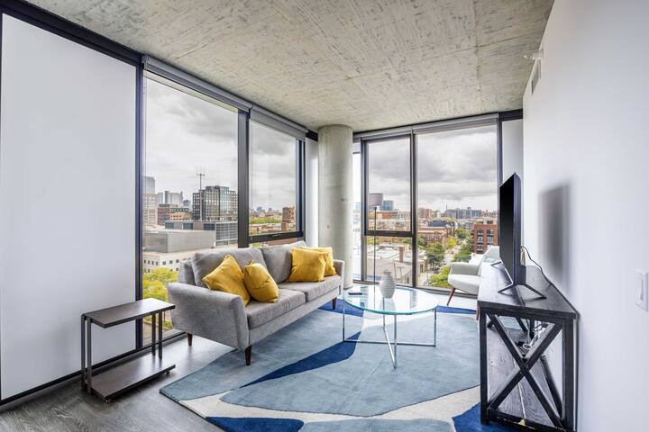 Freshly Minted 2BR – Elegance & Comfort in Central