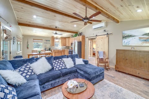 Clayton Cabin w/ Wraparound Deck: Steps to Lake!