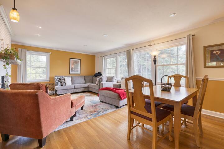 Asheville Sunset | 10min to Asheville + Ping Pong gallery image 3