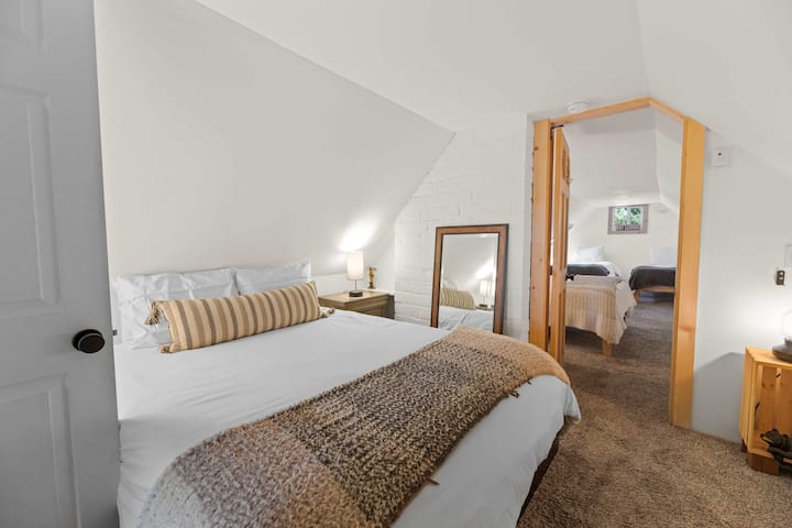 ห้องนอน 2 - เตียงควีนไซส์