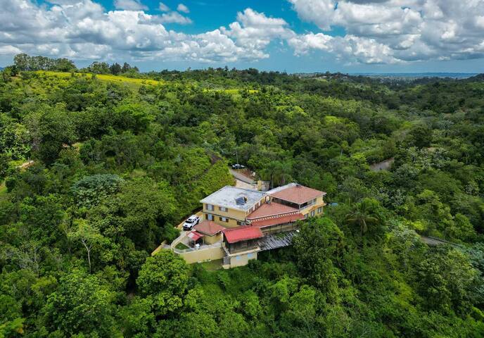 Vicannah Vacations managed Airbnb listing 1