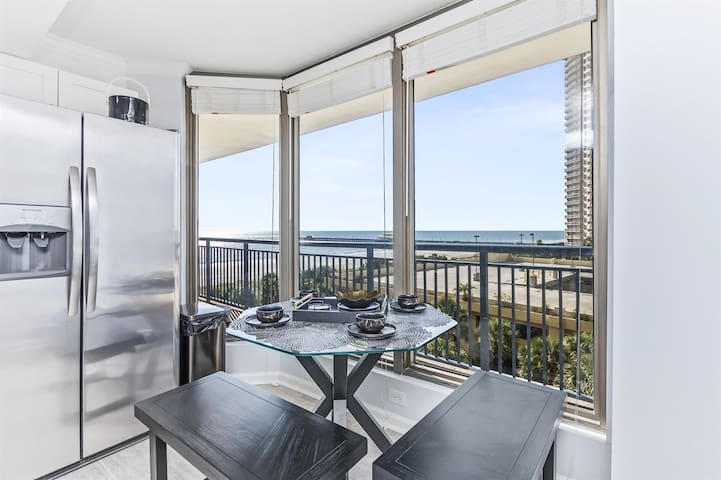 Saunders Place Vacation Rentals LLC managed Airbnb listing 1