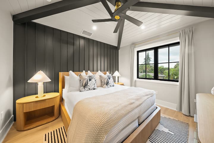 Beşinci yataq otağı, çarpayı 180-220 sm