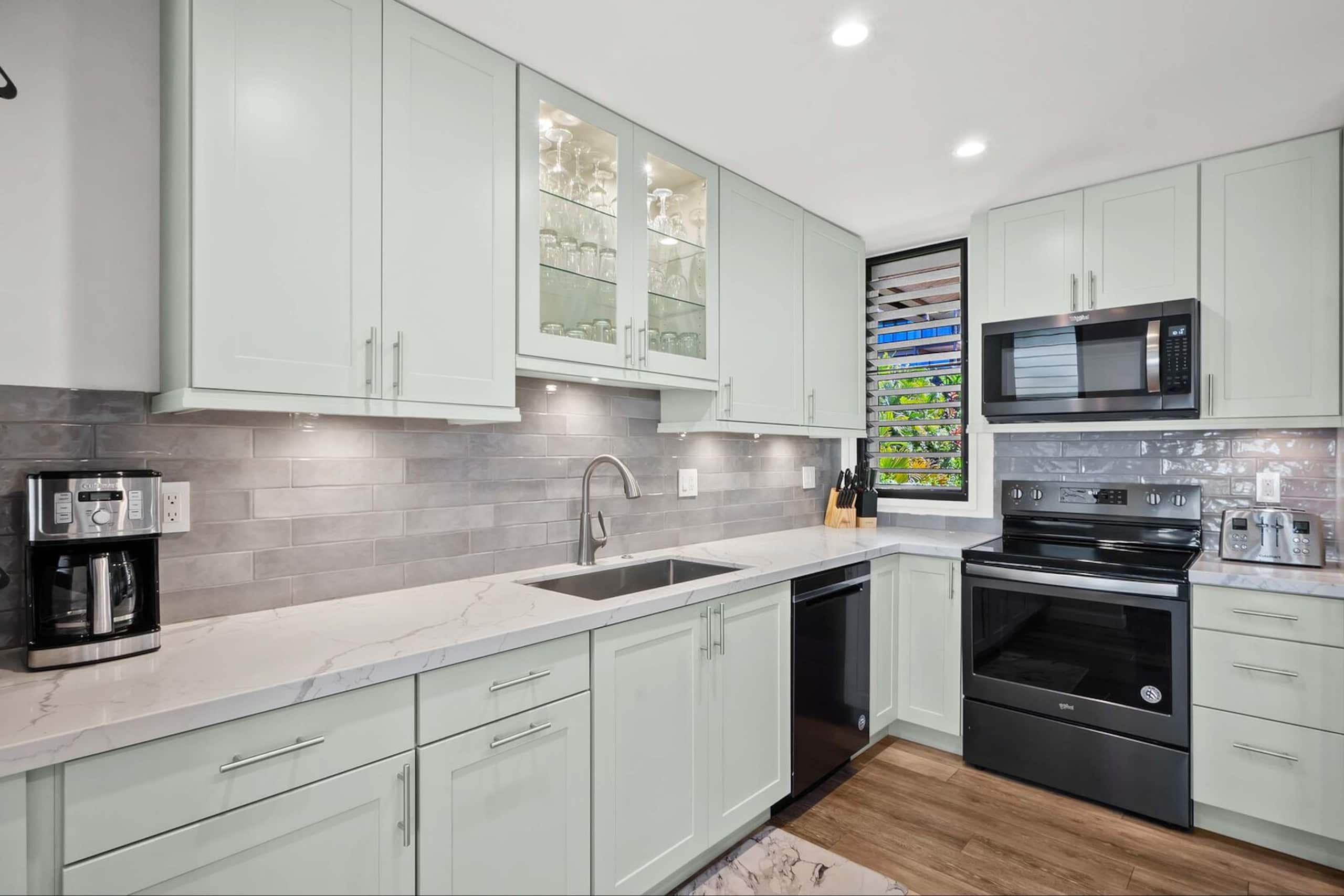 Condo in Kihei · ★4.67 · 2 bedrooms · 4 beds · 2 baths - Image 7