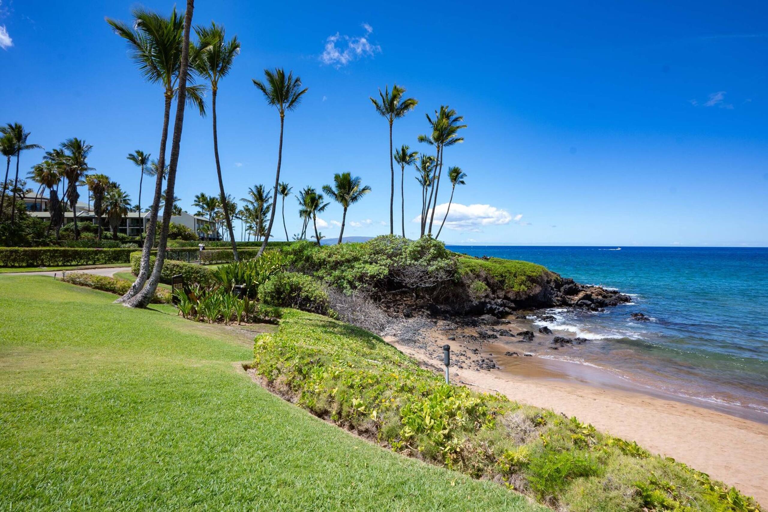 Condo in Kihei · ★4.67 · 2 bedrooms · 4 beds · 2 baths - Image 48