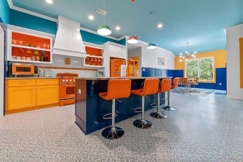 Brand New Lake Front Experience! The Time Traveler