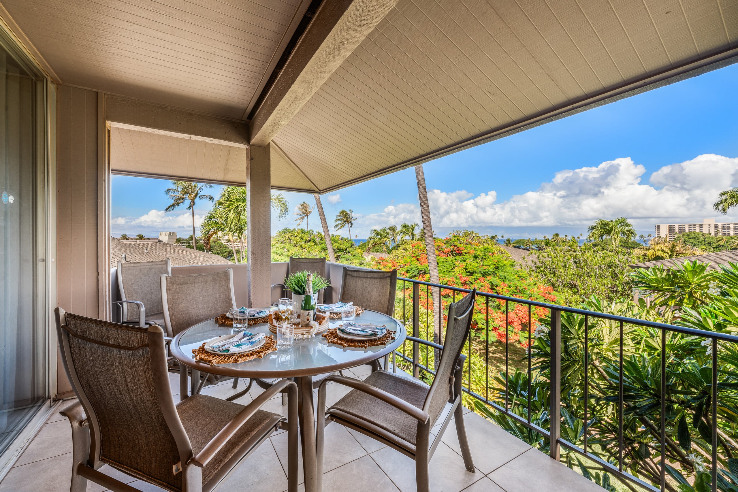 Condo in Lahaina · ★5.0 · 1 bedroom · 2 beds · 1 bath - Image 1