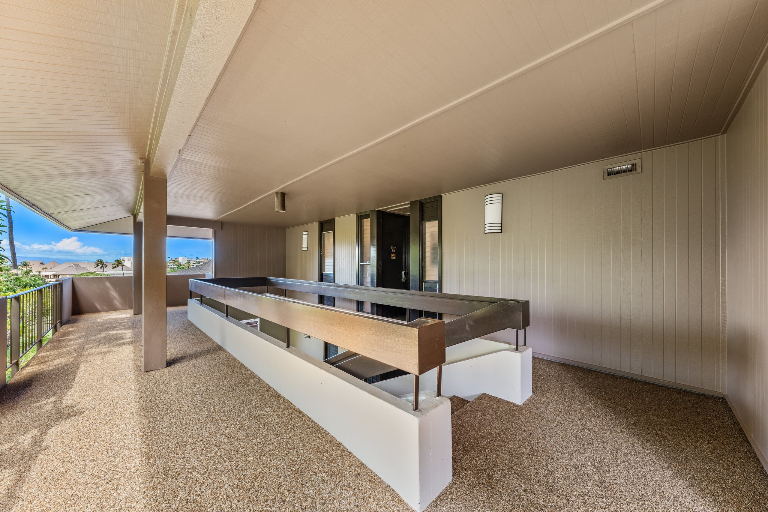 Condo in Lahaina · ★5.0 · 1 bedroom · 2 beds · 1 bath - Image 28