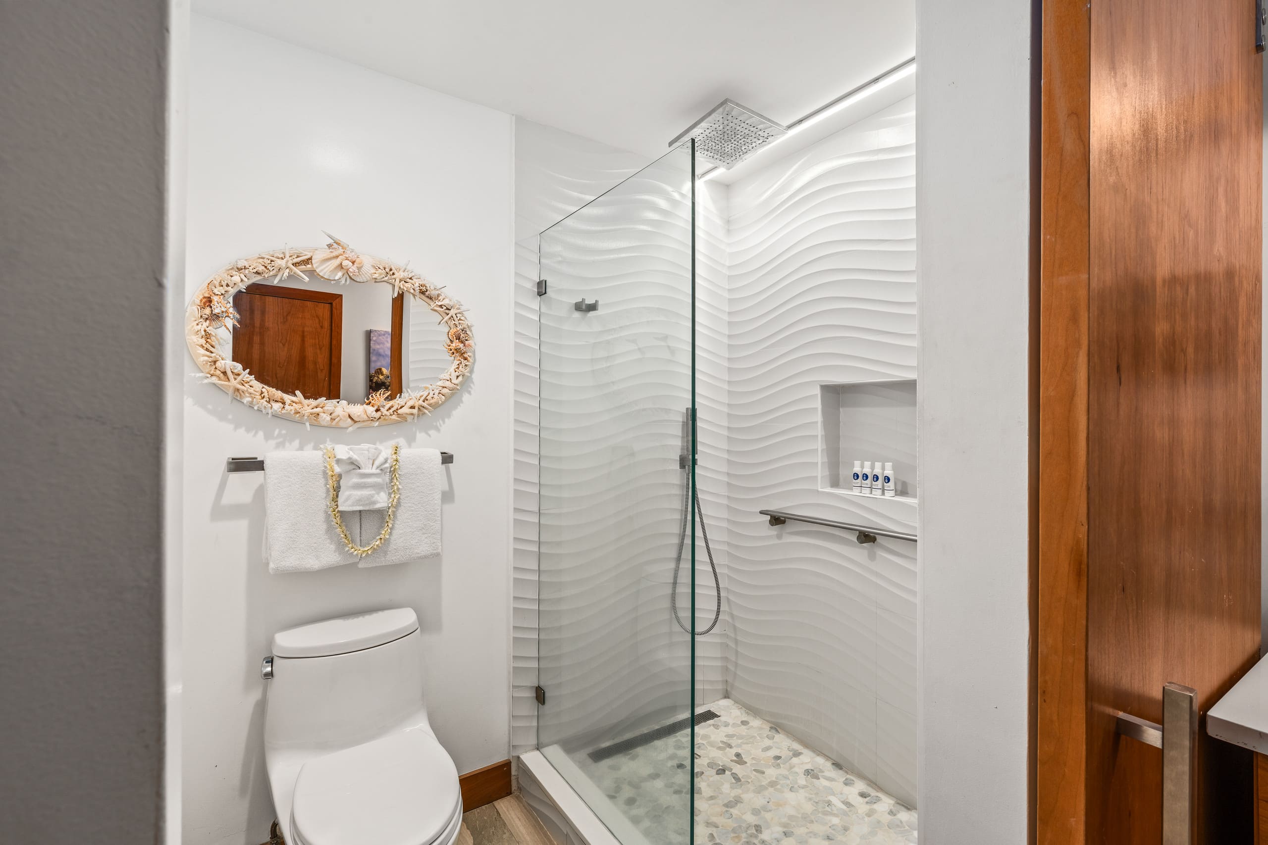 Condo in Lahaina · ★5.0 · 1 bedroom · 2 beds · 1 bath - Image 18