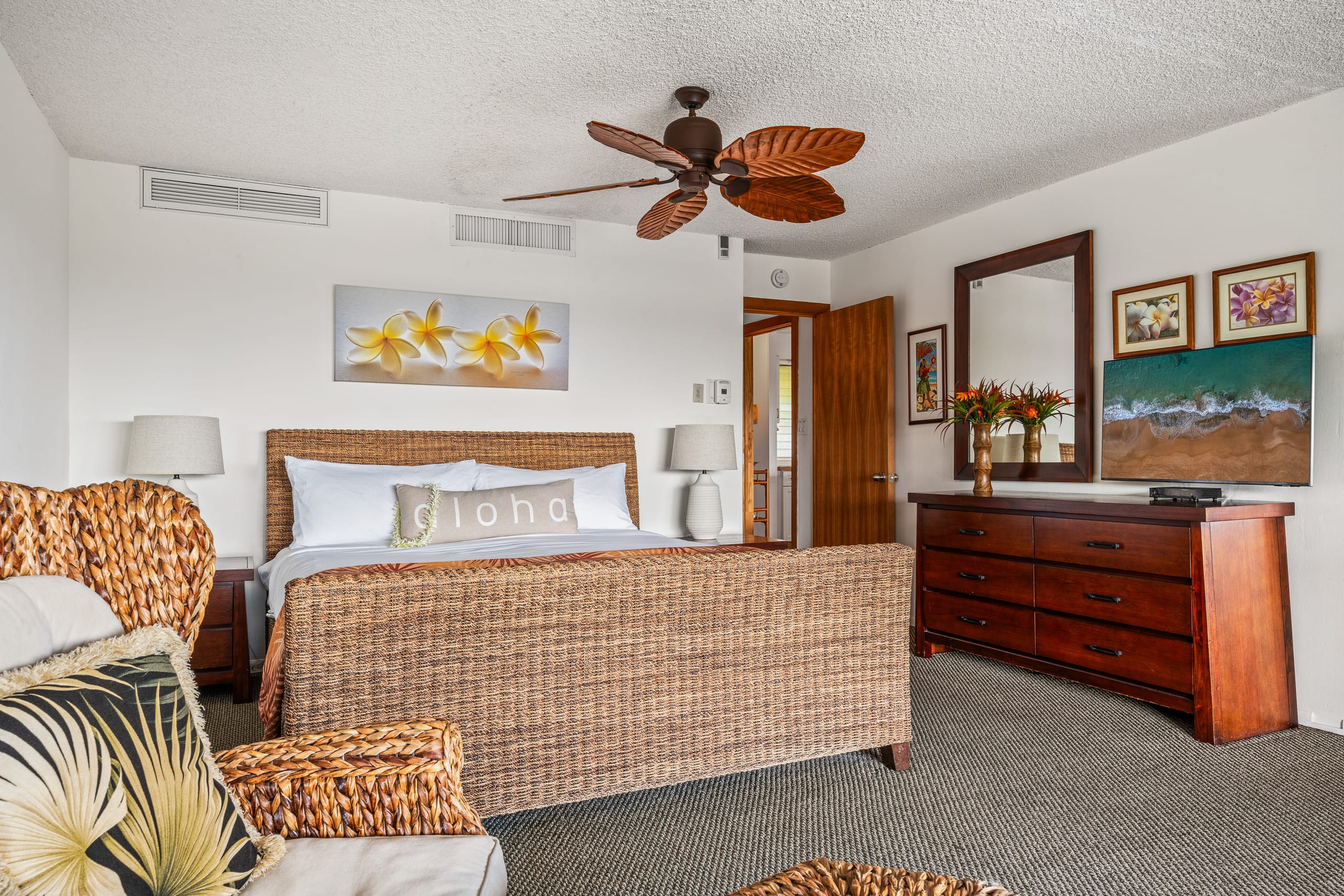 Condo in Lahaina · ★5.0 · 1 bedroom · 2 beds · 1 bath - Image 12