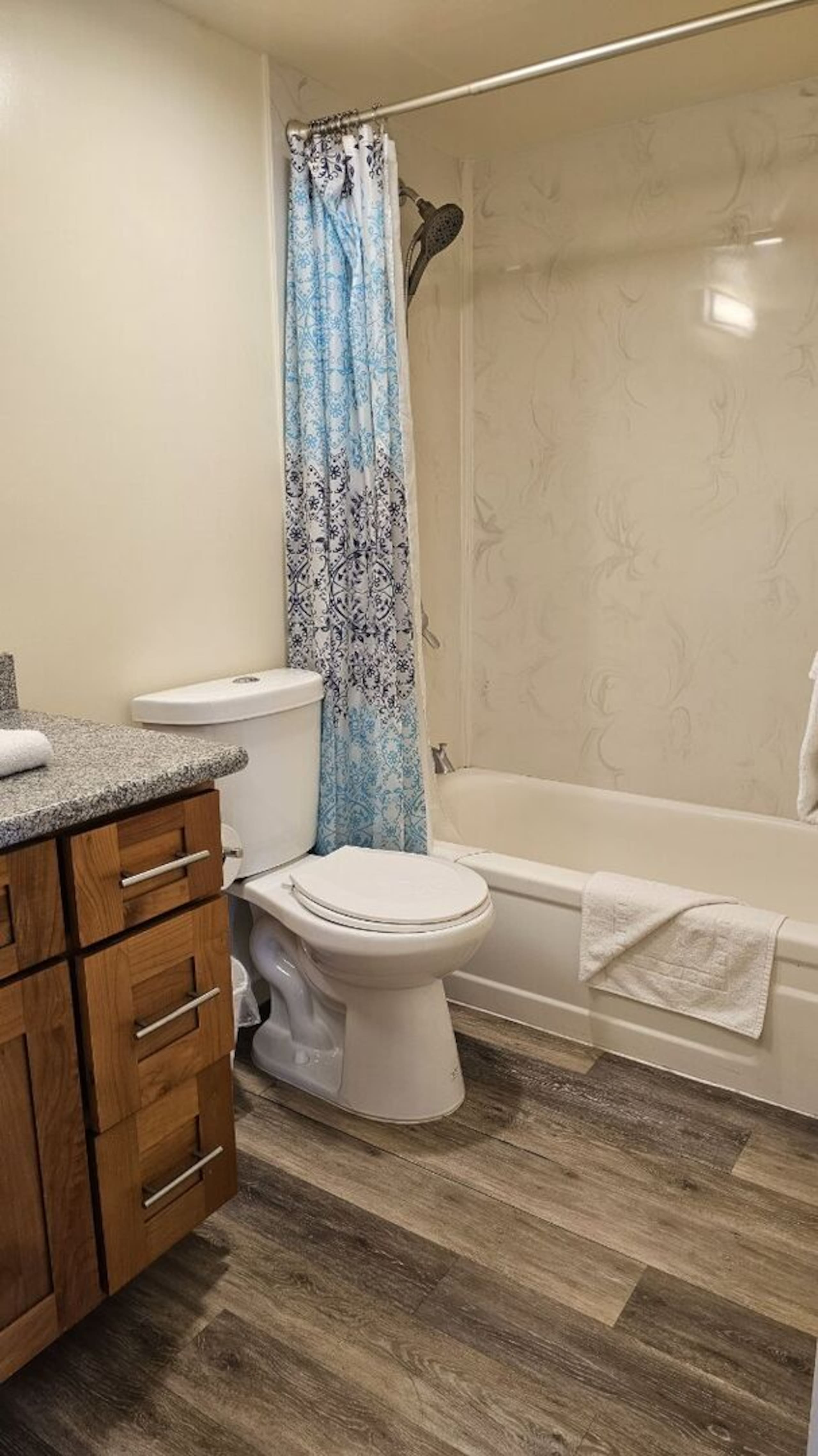 Condo in Honolulu · ★4.61 · 1 bedroom · 1 bed · 1 bath - Image 14