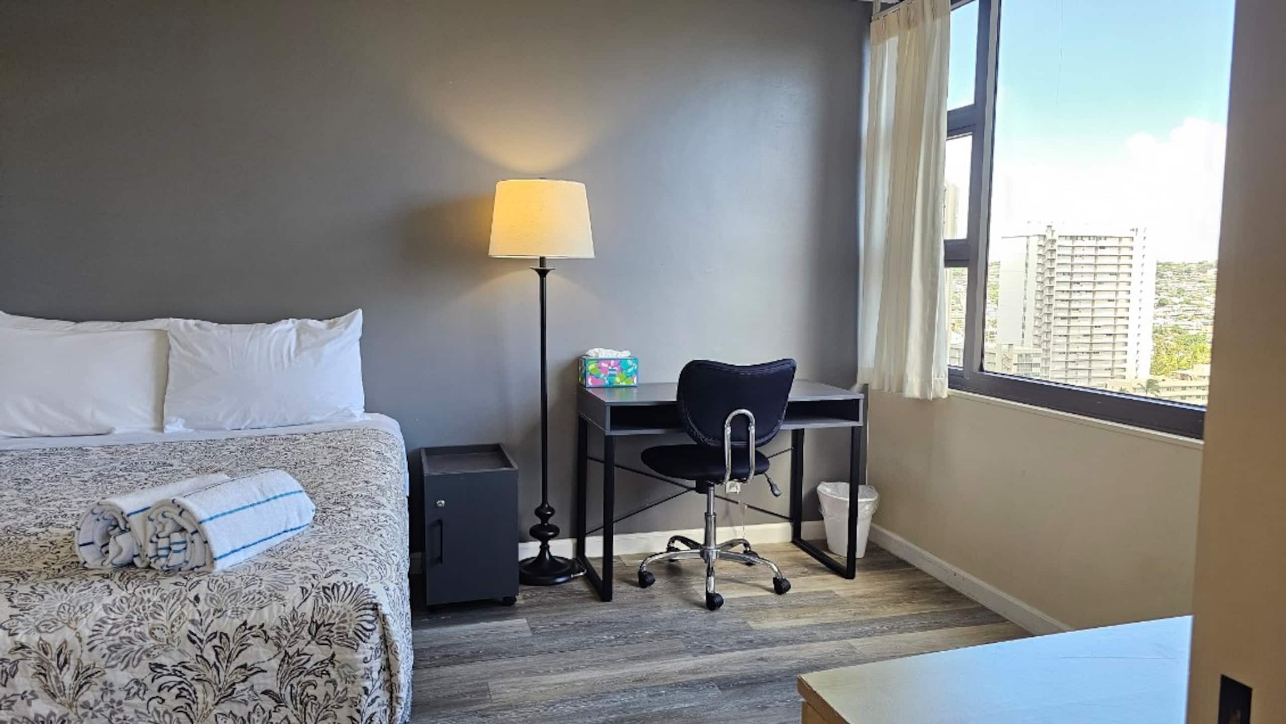 Condo in Honolulu · ★4.61 · 1 bedroom · 1 bed · 1 bath - Image 12