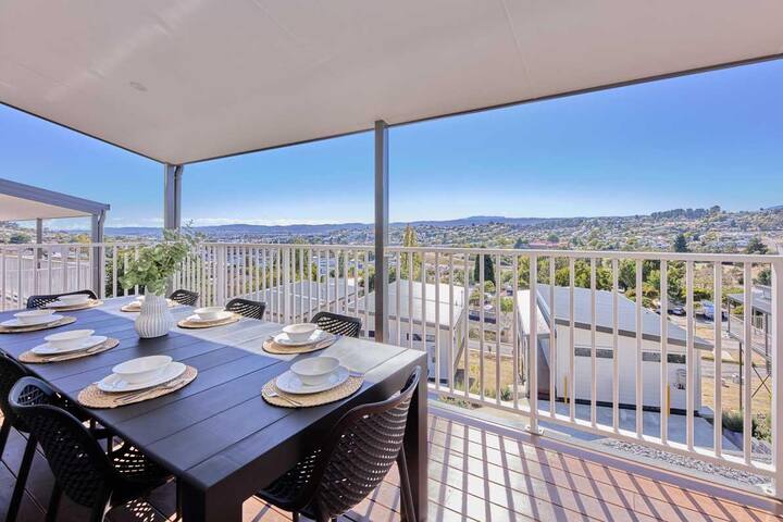 Luxury Condo gallery image 3