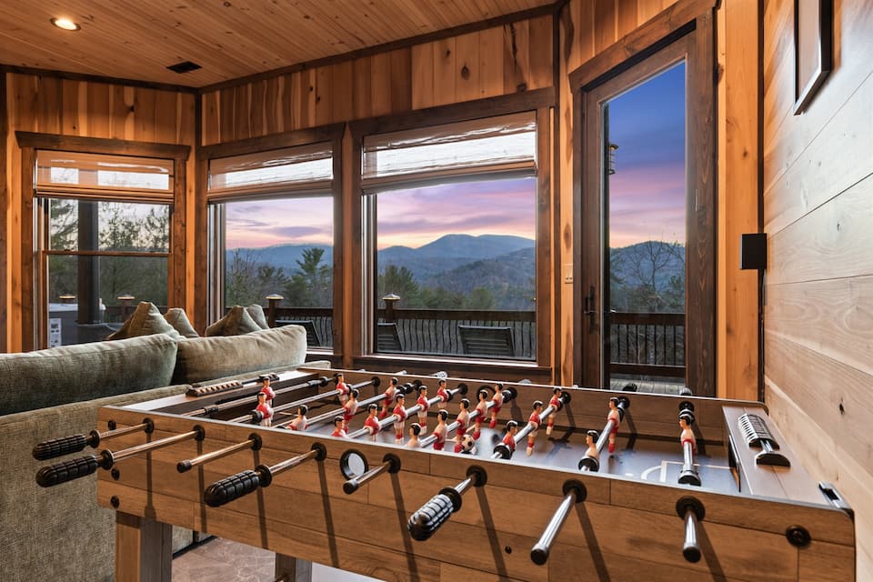 Green Peaks Chalet in the Blue Ridge, Cherry Log, Georgia, United States, photo 8 of 10