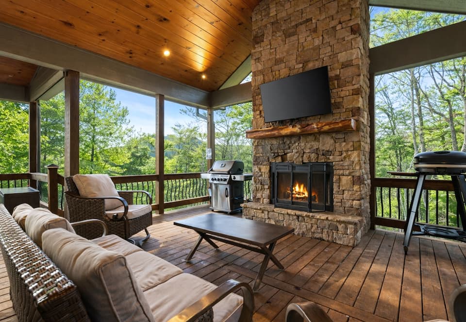 Green Peaks Chalet in the Blue Ridge, Cherry Log, Georgia, United States, photo 7 of 10