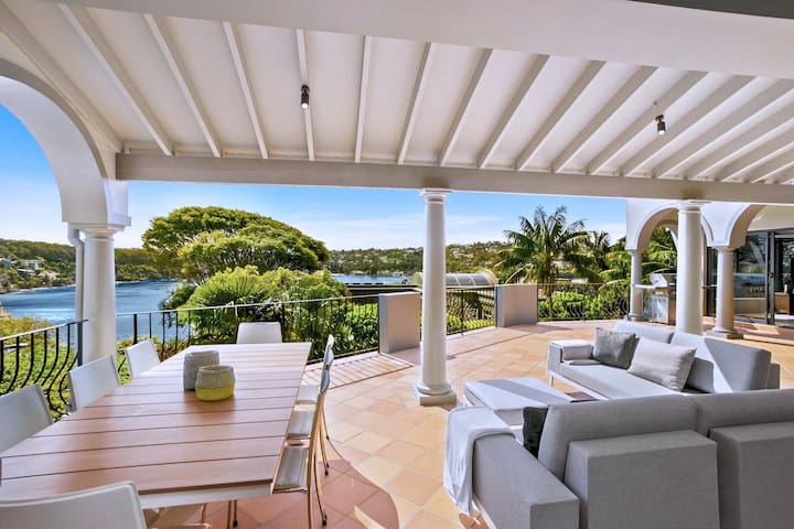 Mosman moments | Luxe living with water views gallery image 3