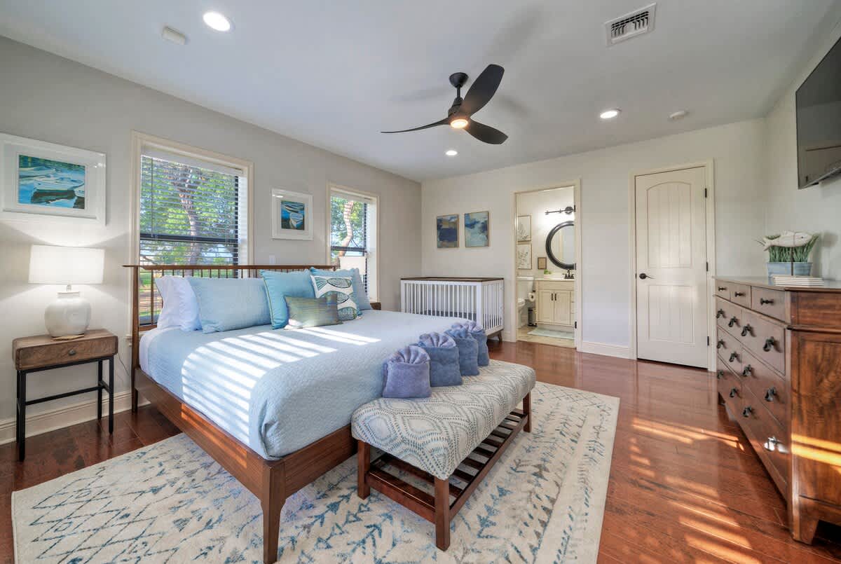 Къща за гости с двойно легло king size, самостоятелна баня и детско креватче!