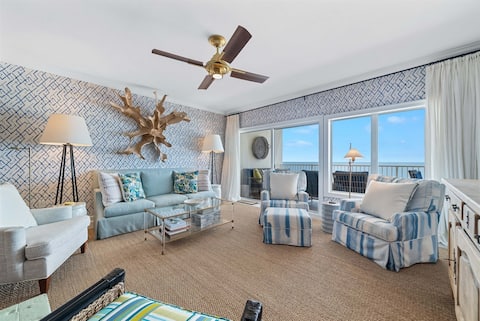 Top Airbnb: Admirals Quarters 703-New-Custom-Luxury-Beachfront in Orange Beach