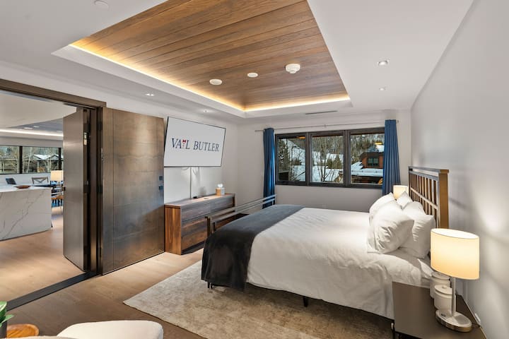 dormitorio con cama king