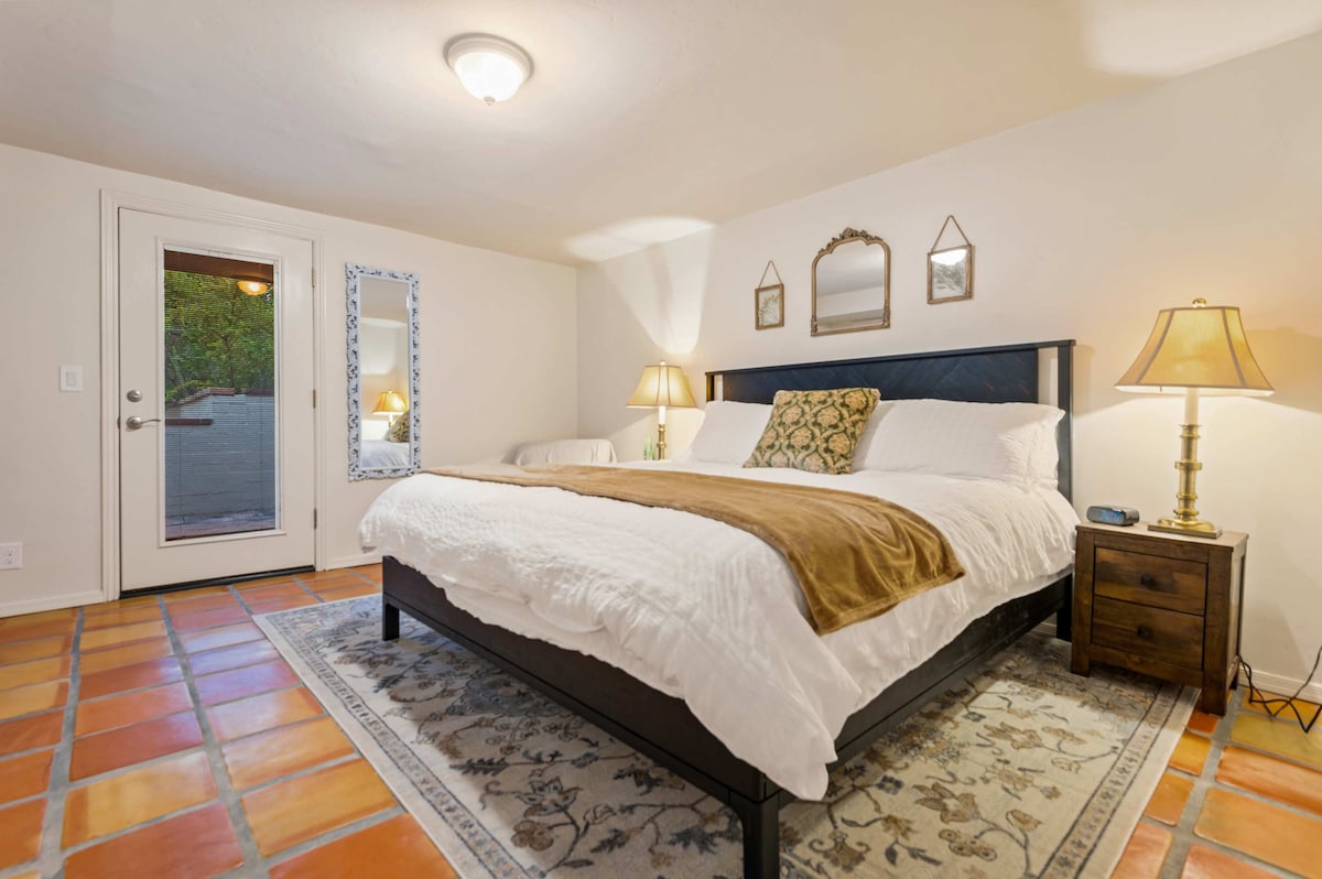 Resort Style Pool, Pickleball, Tucson • Solana #6 - Houses for Rent in  Tucson, Arizona, United States - Airbnb