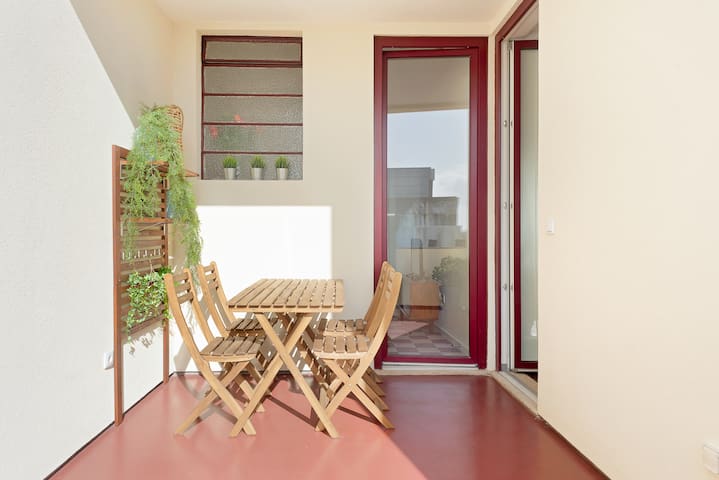 Oporto Classic Apartments by HostWise