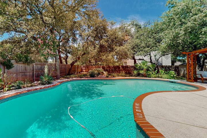 3BR home with private pool and gym room gallery image 3