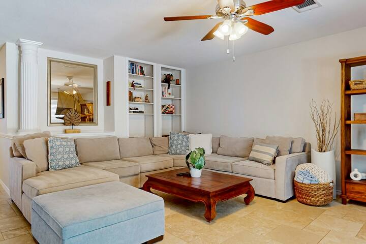 3BR home with private pool and gym room gallery image 2