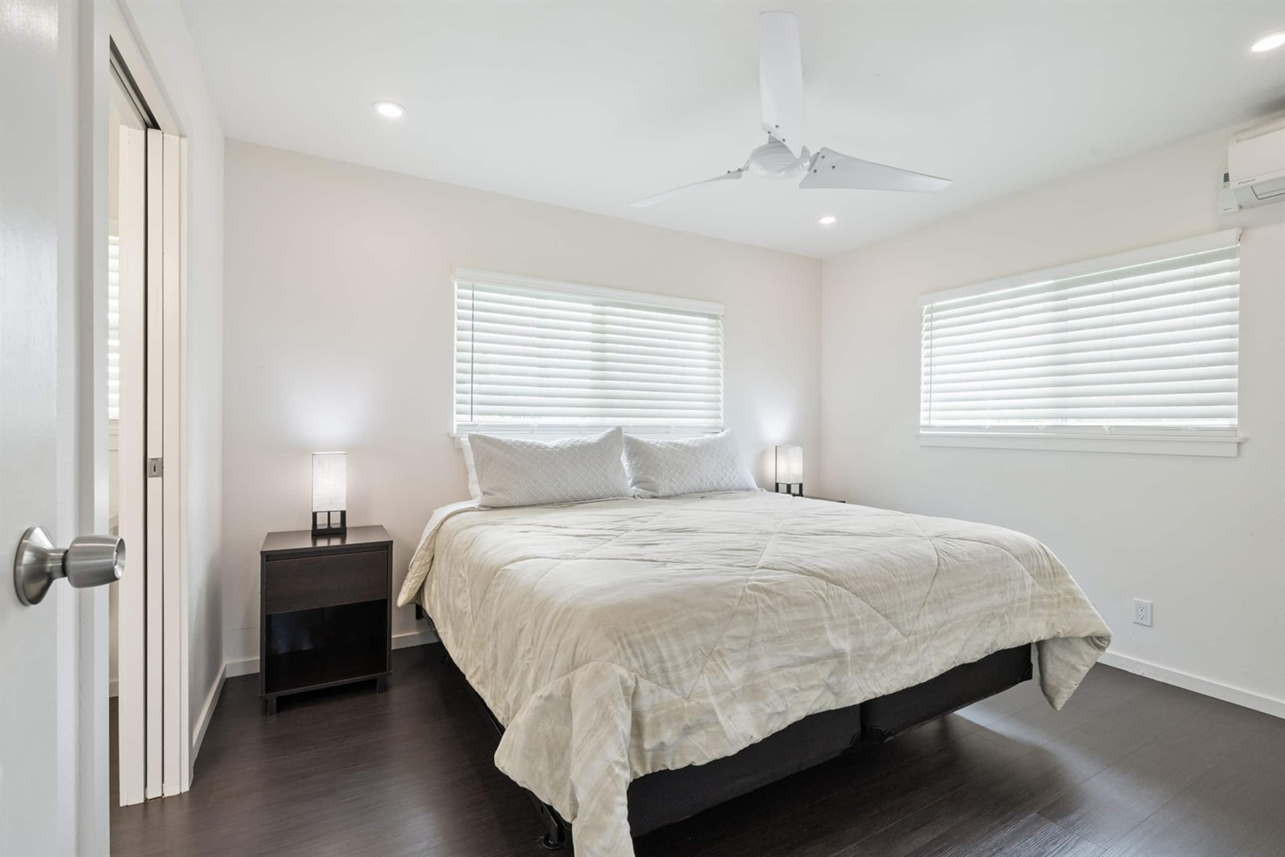 Home in Kahuku · ★4.96 · 3 bedrooms · 6 beds · 1.5 private baths - Main photo