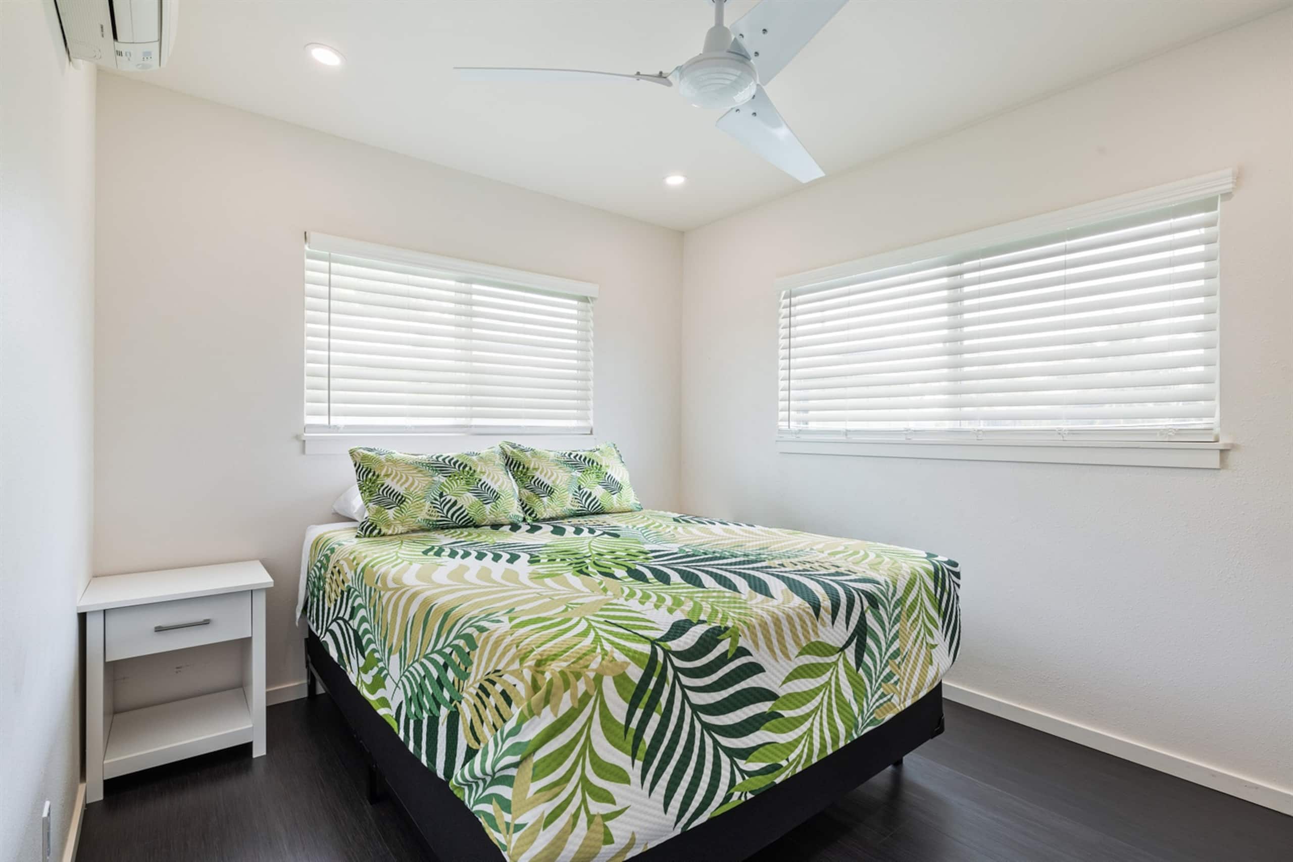 Home in Kahuku · ★4.96 · 3 bedrooms · 6 beds · 1.5 private baths - Photo 2