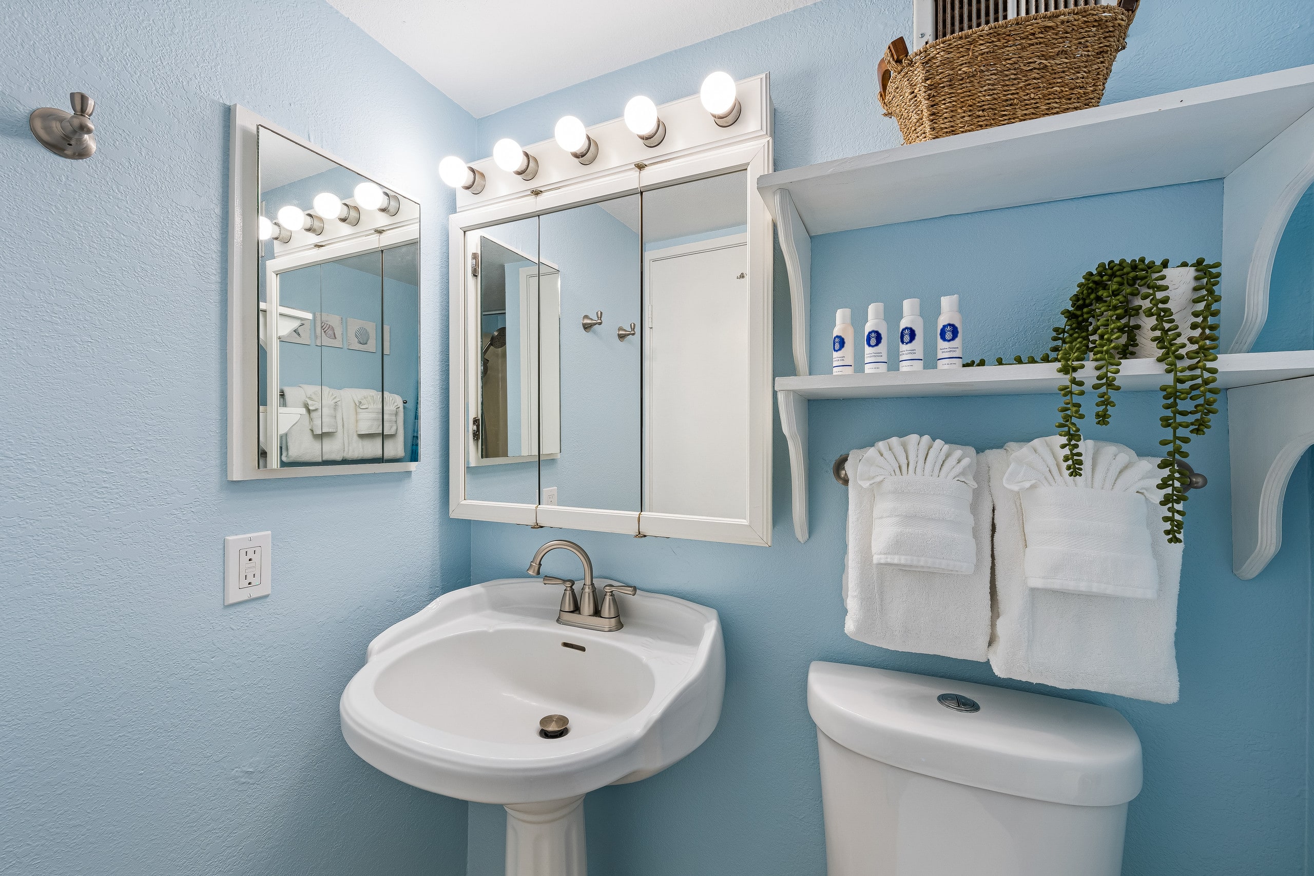 Condo in Kihei · ★4.83 · 2 bedrooms · 3 beds · 2 baths - Image 22