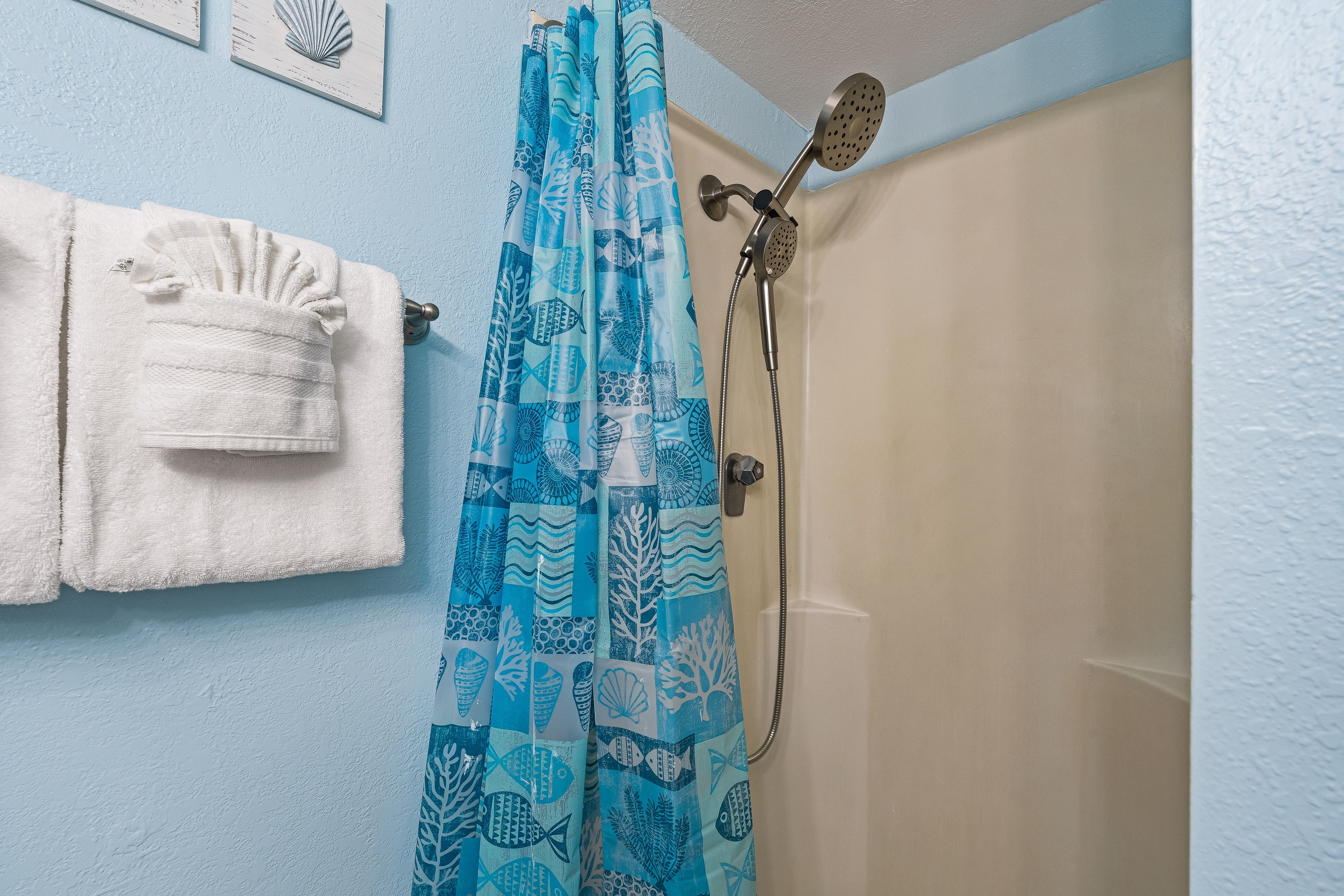 Condo in Kihei · ★4.83 · 2 bedrooms · 3 beds · 2 baths - Image 23