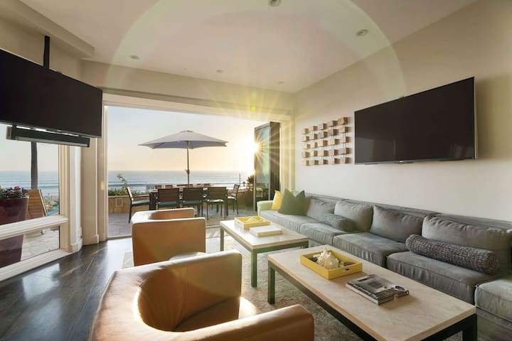 Oceanfront Luxe Strand Home w/ Movie Theater