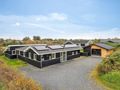 "Dagmar" - 500m from the sea by Interhome