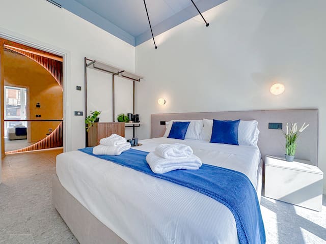 Porta Venezia – Luxy Suites – 6 camere gallery image 2