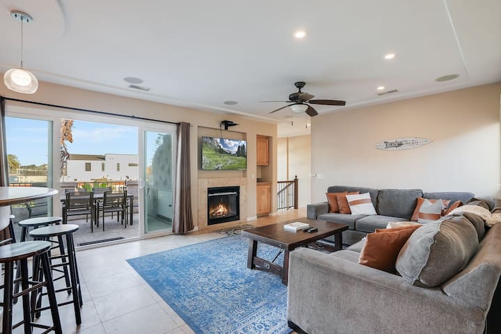 Beach Paradise | Steps2Beach, Location, BBQ, AC