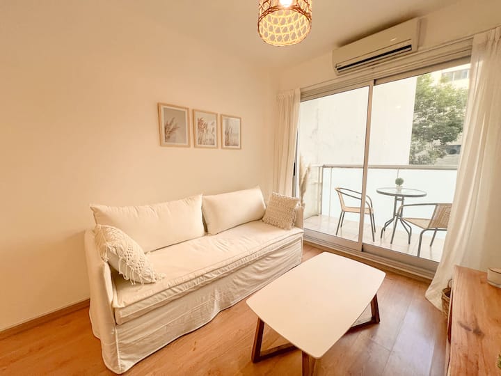 Квартира с 1 спальней и выходом на балкон в Recoleta