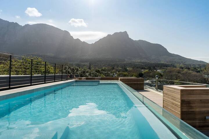 Serene Luxury Retreat | Newlands Village Charm