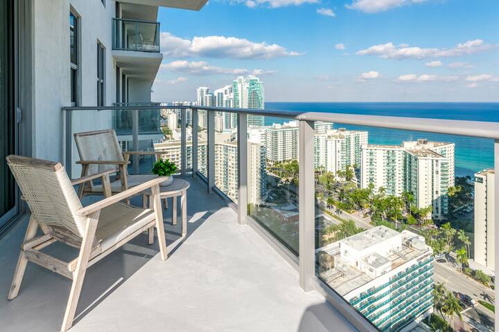 2BR Amazing CornerCondo Great OceanView