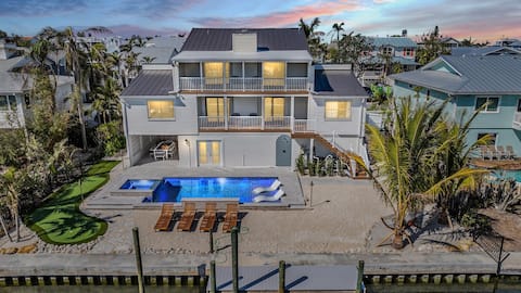 New Luxury Getaway on Anna Maria Island