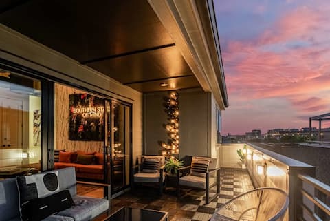 2 Homes w/Rooftops & City Views